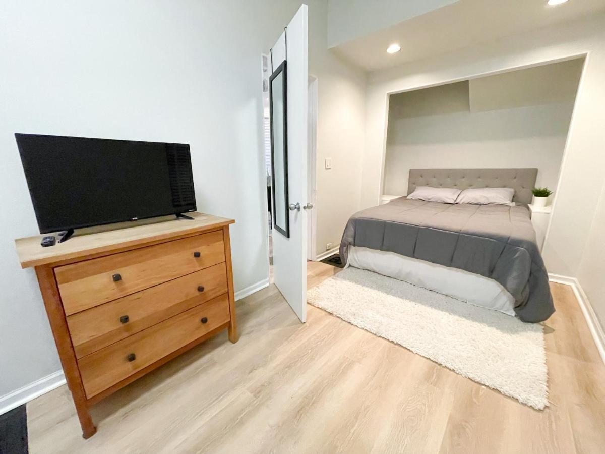Wrigleyville Friends Unit - 5Bdrm Чикаго Екстер'єр фото